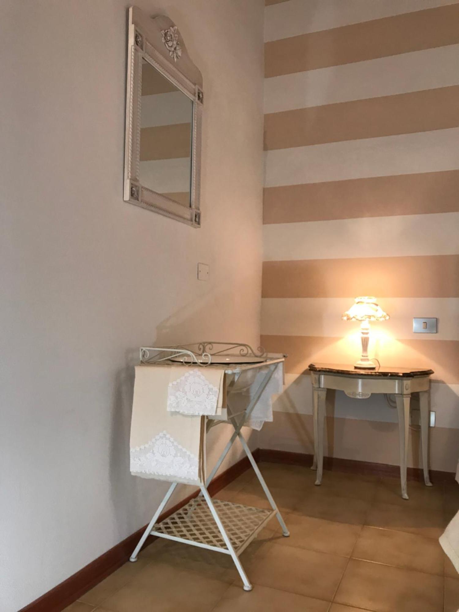 Il Giuggiolo Apartment Montalcino Luaran gambar