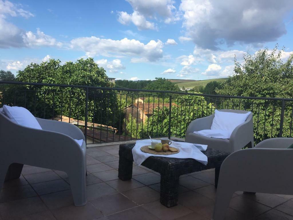Il Giuggiolo Apartment Montalcino Luaran gambar