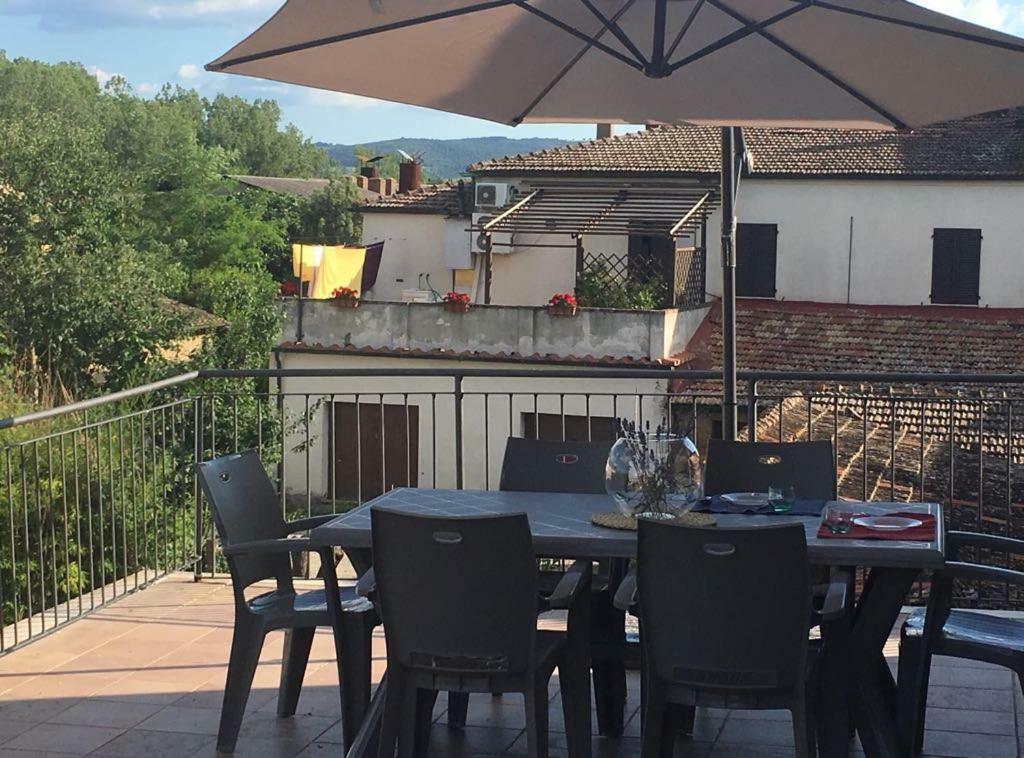 Il Giuggiolo Apartment Montalcino Luaran gambar